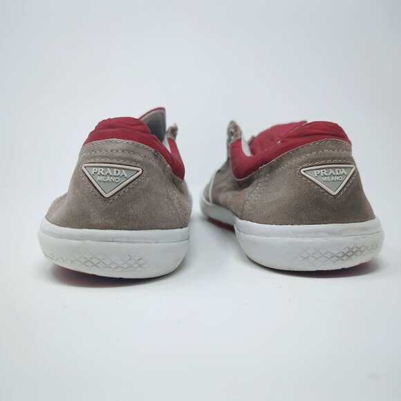 Vintage Y2K Prada Mens Sneakers 8.5 Gray Suede Low Top main image 4